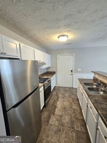1147 Dunivin Drive, Jonesboro, GA 30238