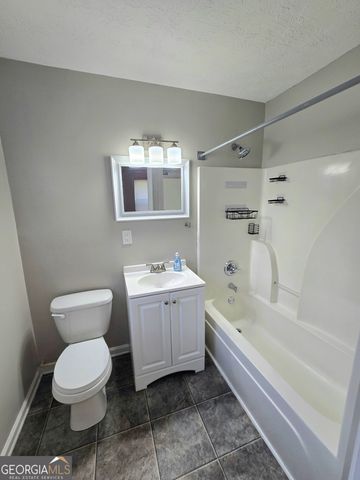 1147 Dunivin Drive, Jonesboro, GA 30238