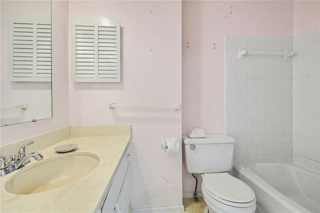 12327 W 79TH Terrace, Lenexa, KS 66215