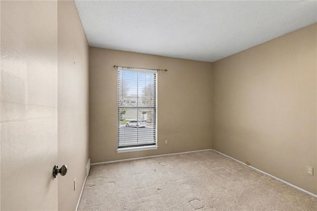 12327 W 79TH Terrace, Lenexa, KS 66215