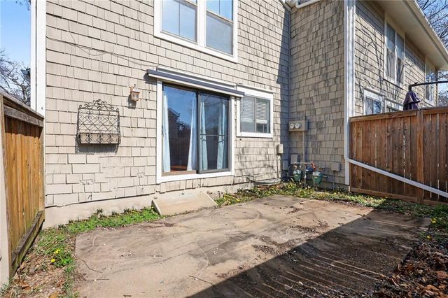 12327 W 79TH Terrace, Lenexa, KS 66215