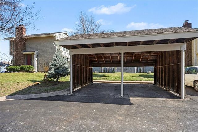 12327 W 79TH Terrace, Lenexa, KS 66215