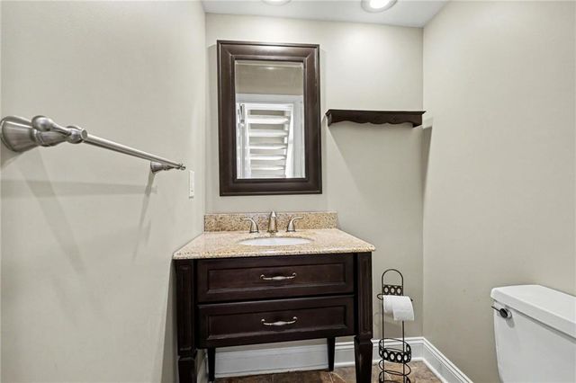 12327 W 79TH Terrace, Lenexa, KS 66215