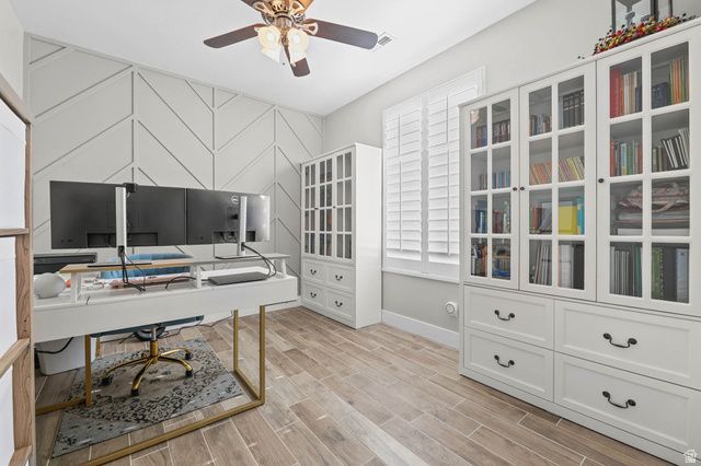 947 ELIZABETH DR, North Salt Lake, UT 84054