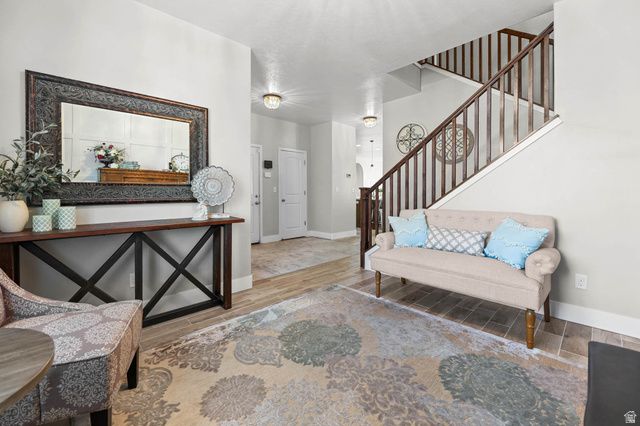 947 ELIZABETH DR, North Salt Lake, UT 84054