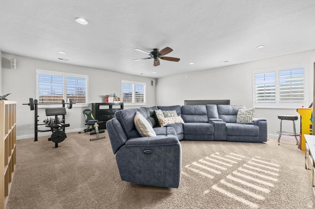 947 ELIZABETH DR, North Salt Lake, UT 84054