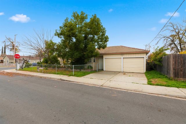 801 Flower St, Turlock, CA 95380