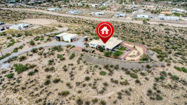 5890 QUESENBERRY Lane, Las Cruces, NM 88007