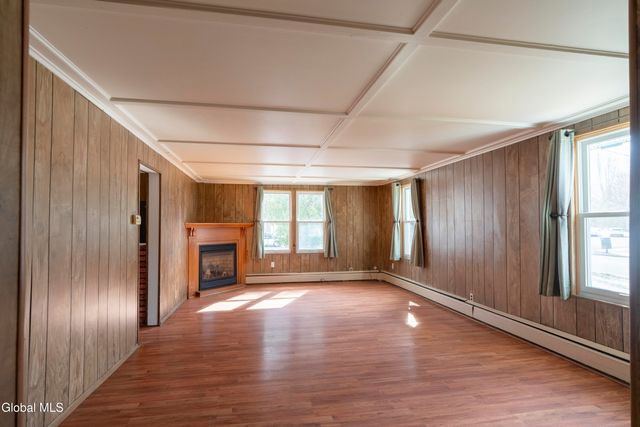 1 Congress Avenue, Saratoga Springs, Inside, NY 12866