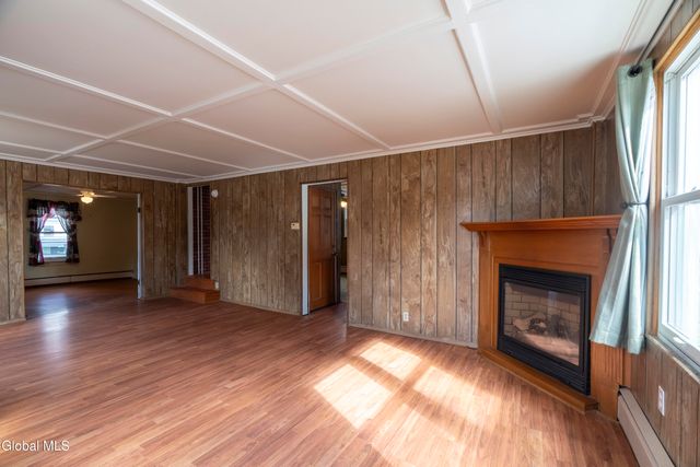 1 Congress Avenue, Saratoga Springs, Inside, NY 12866