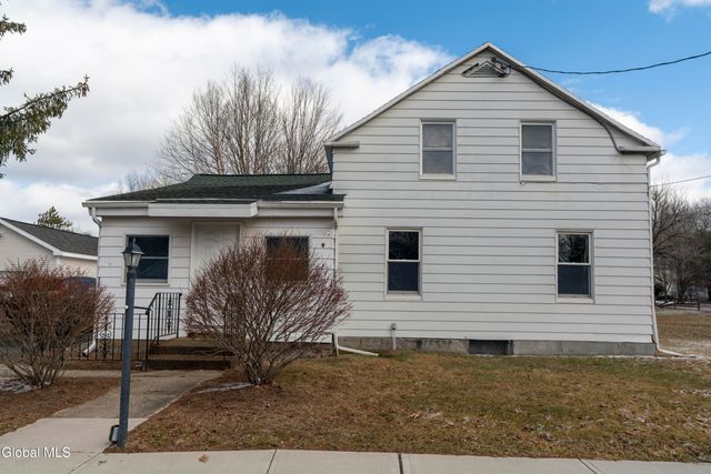 1 Congress Avenue, Saratoga Springs, Inside, NY 12866