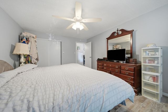 303 Pawtucket Blvd 14, Lowell, MA 01854