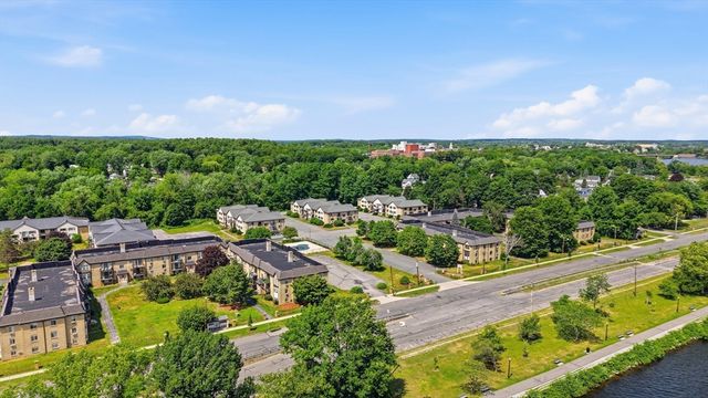 303 Pawtucket Blvd 14, Lowell, MA 01854