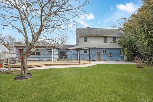 50 Bayview Avenue, East Islip, NY 11730