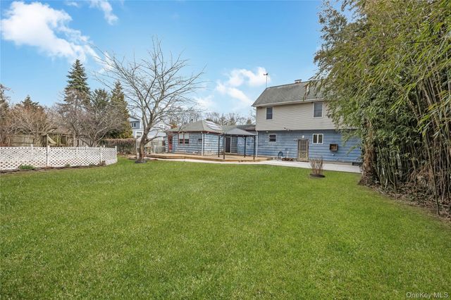 50 Bayview Avenue, East Islip, NY 11730