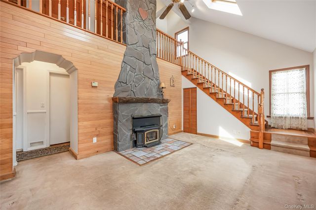 50 Bayview Avenue, East Islip, NY 11730