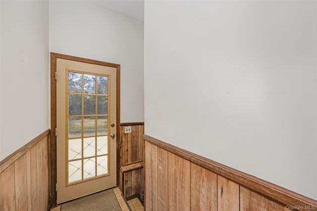 50 Bayview Avenue, East Islip, NY 11730