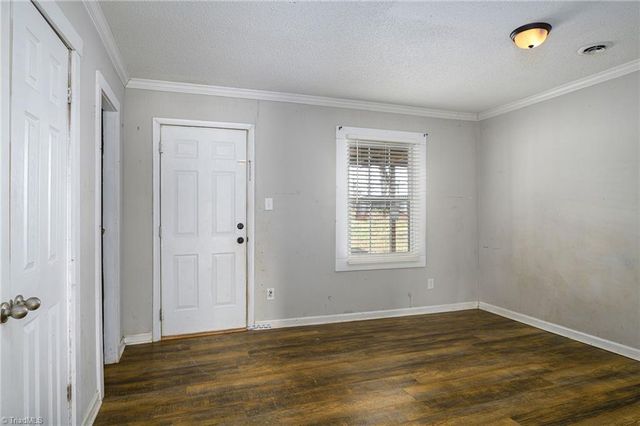 634 Lake Street, Lexington, NC 27292