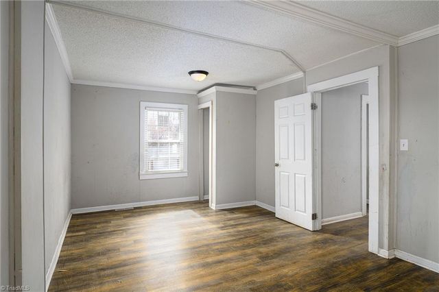 634 Lake Street, Lexington, NC 27292