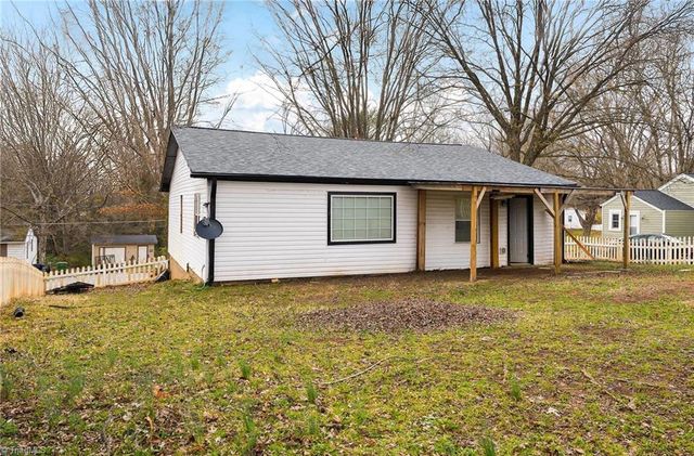 634 Lake Street, Lexington, NC 27292
