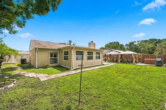 5309 BLACK PINE DRIVE, Tampa, FL 33624
