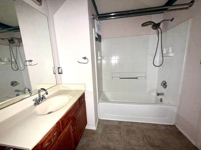 959 Aaron Drive, Burleson, TX 76028