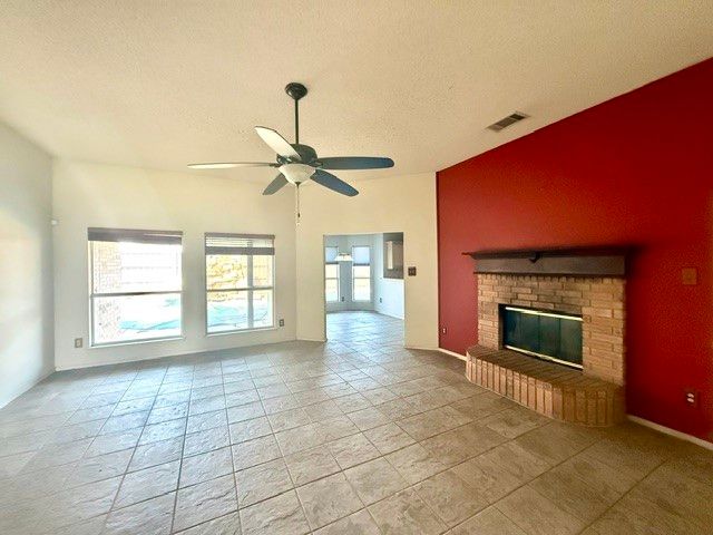 959 Aaron Drive, Burleson, TX 76028