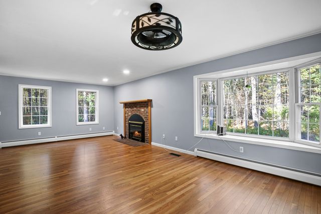 27 Windy Hill Road, Hampton, CT 06247