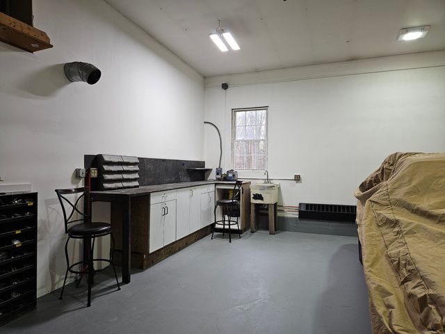 27 Windy Hill Road, Hampton, CT 06247