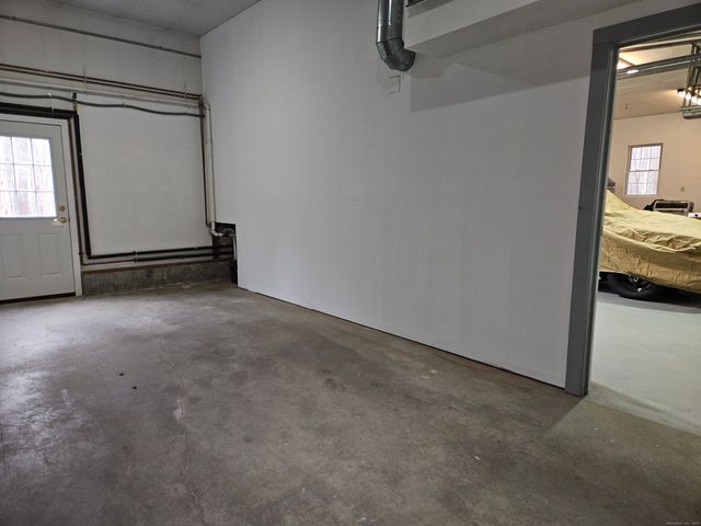 27 Windy Hill Road, Hampton, CT 06247