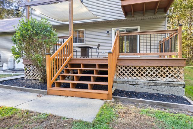 27 Windy Hill Road, Hampton, CT 06247