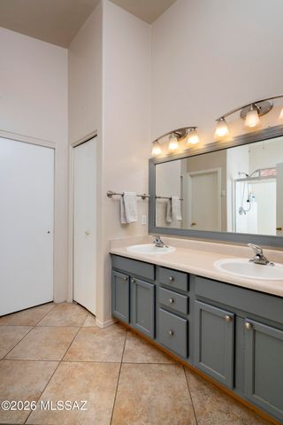 9012 E Marci Lynne Way, Tucson, AZ 85747