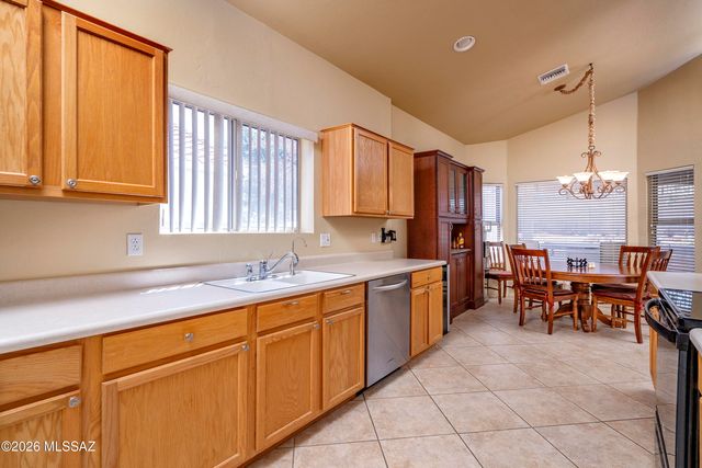 9012 E Marci Lynne Way, Tucson, AZ 85747
