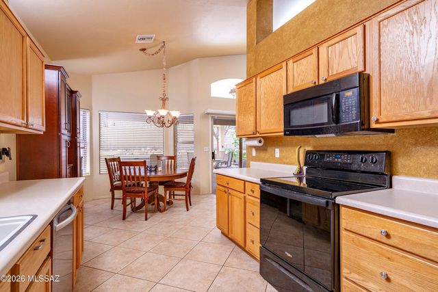 9012 E Marci Lynne Way, Tucson, AZ 85747