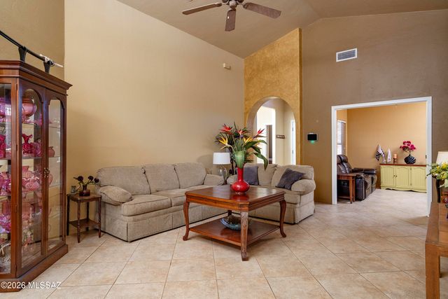 9012 E Marci Lynne Way, Tucson, AZ 85747