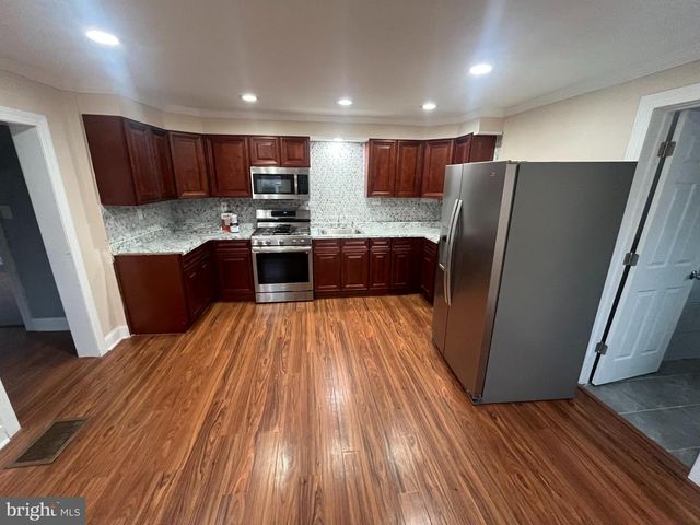 606 GREEN ST, Bristol, PA 19007