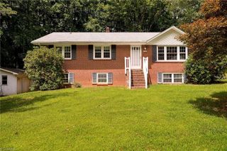 4850 Hauser Drive, Pfafftown, NC 27040
