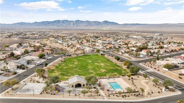 2188 Shadow Canyon Drive, Bullhead City, AZ 86442