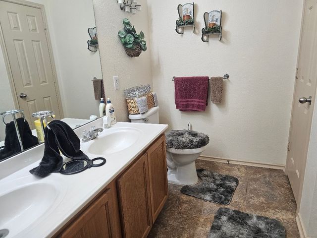 1428 Erin Drive, Burleson, TX 76028