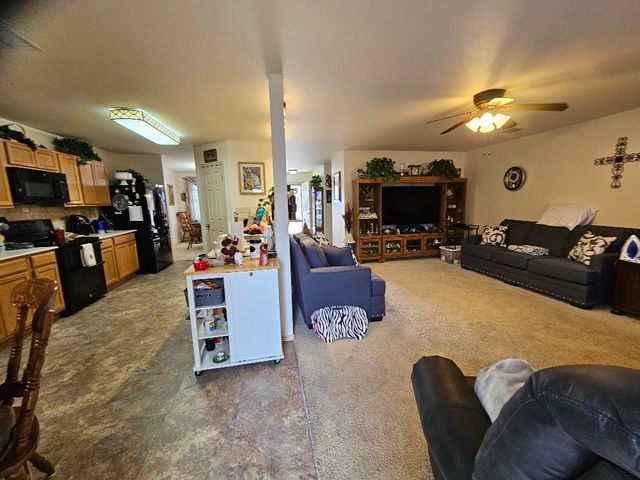 1428 Erin Drive, Burleson, TX 76028