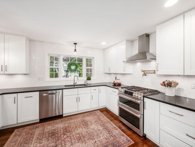 5989 Winstead Road, Columbus, OH 43235