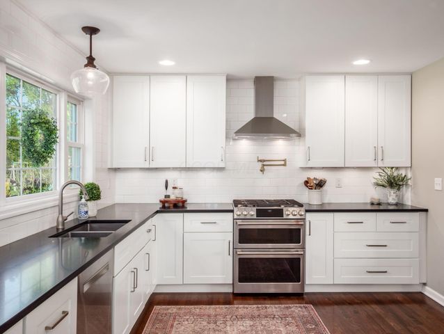 5989 Winstead Road, Columbus, OH 43235
