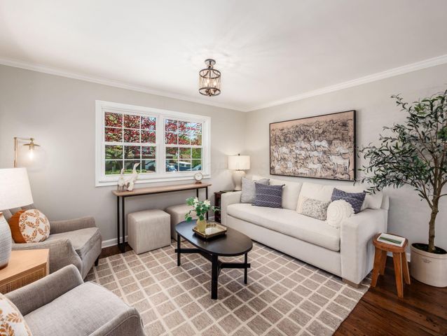 5989 Winstead Road, Columbus, OH 43235