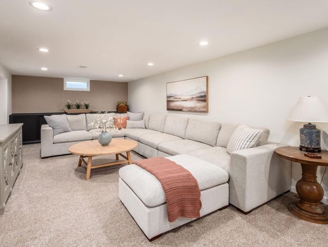 5989 Winstead Road, Columbus, OH 43235