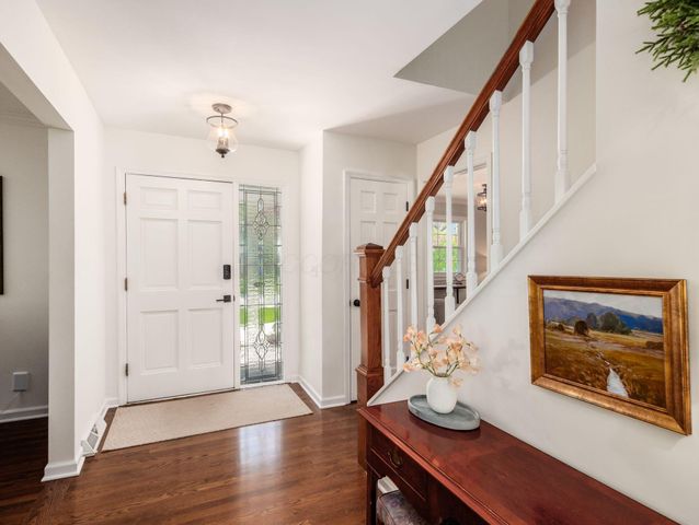 5989 Winstead Road, Columbus, OH 43235