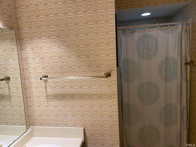 300 W Woodcroft Parkway 33d, Durham, NC 27713