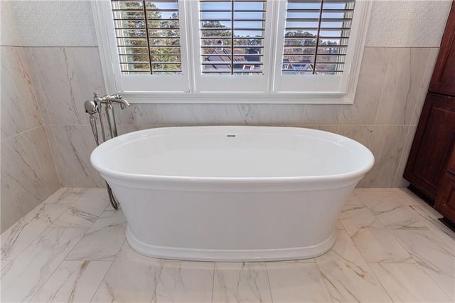 750 A J Land Road, Canton, GA 30115