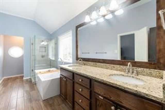 4548 Queenswood Drive, Grand Prairie, TX 75052