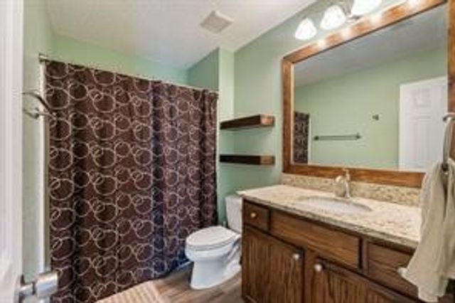 4548 Queenswood Drive, Grand Prairie, TX 75052