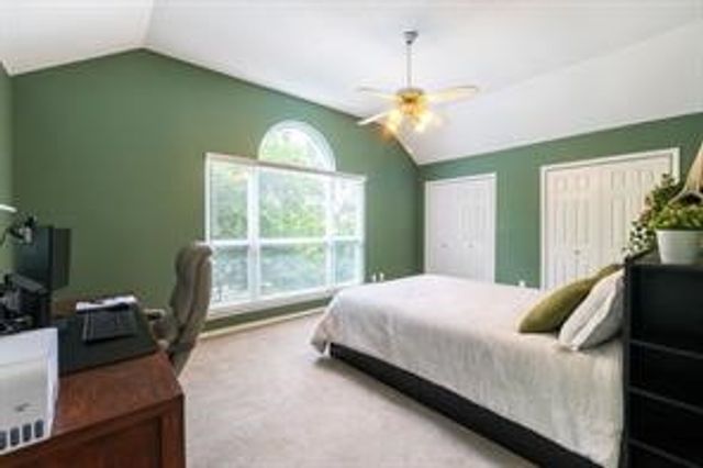 4548 Queenswood Drive, Grand Prairie, TX 75052